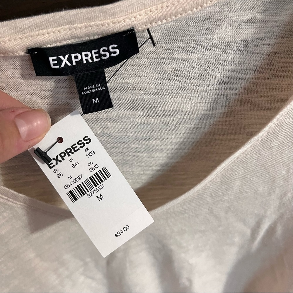 Express Tank Top - Picture 2 of 3